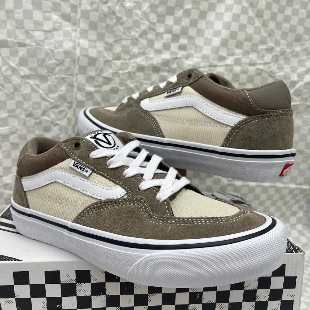 Vans Men’s Rowan
Walnut Sneakers 
VN0A5JIC1NU Tan and White Sneakers - Picture 10 of 16